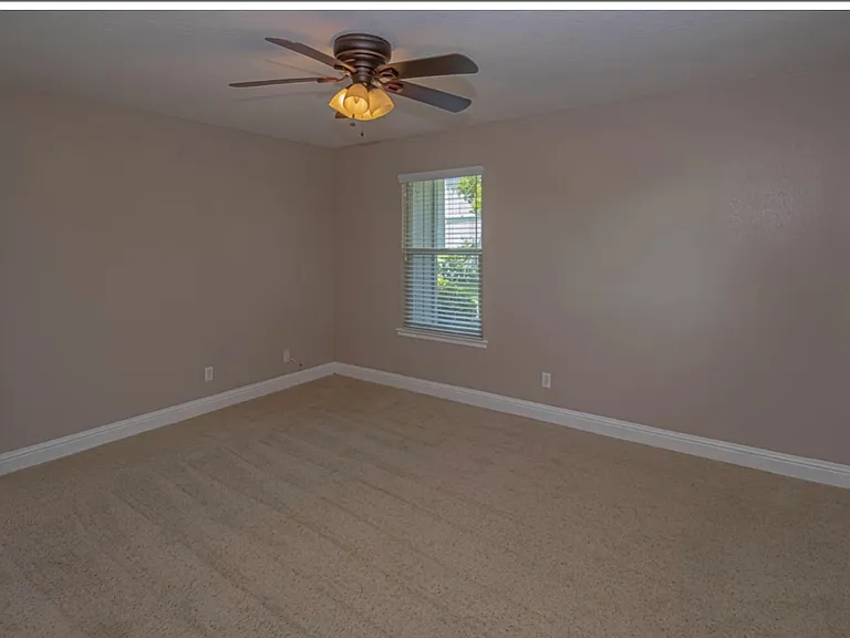 1808 Cougar Ln — Photo 18