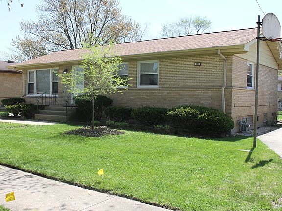 2nd image of 248 W Elmwood Dr