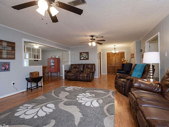 5th image of 279 Butterfield Dr