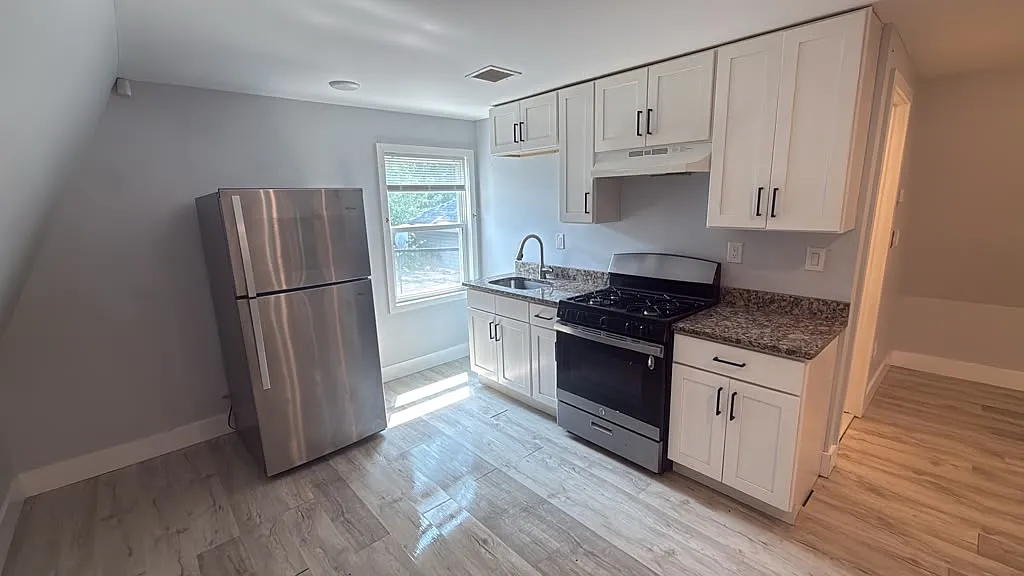 1 bed, $1,400 — Photo 3