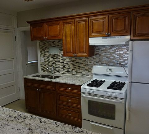4th image of 104 S Scoville Ave APT 1A