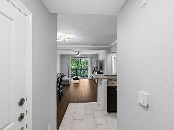 3rd image of 330 Las Colinas Blvd #236