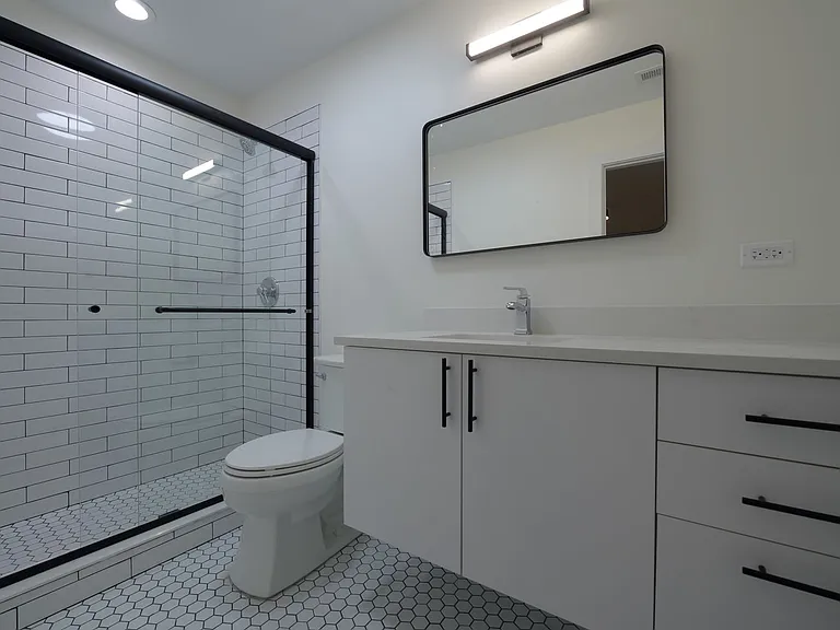 1129 N Damen Ave #BASEMENT — Photo 19