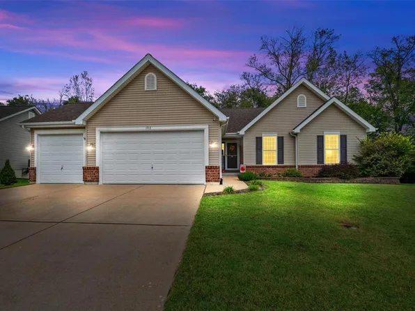 1713 Westlake Ct, Pacific, MO 63069