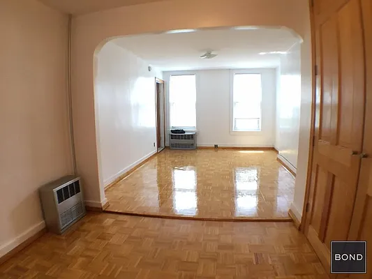 Rented by Bond New York | media 19