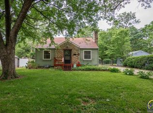 1835 SW Wayne Ave, Topeka, KS 66604