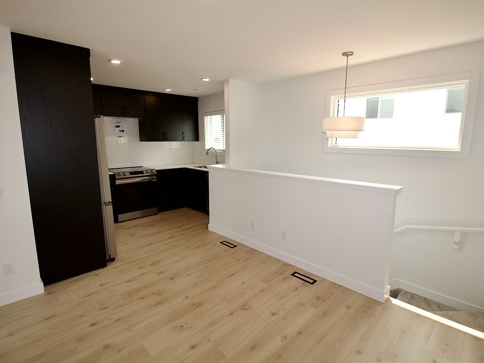 3864GARAGE - 4_05192023