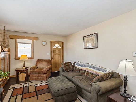 5th image of 515 3rd Ave
