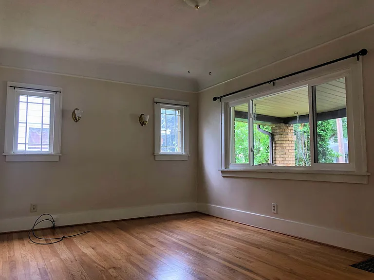 224 Garfield Ave NW — Photo 5