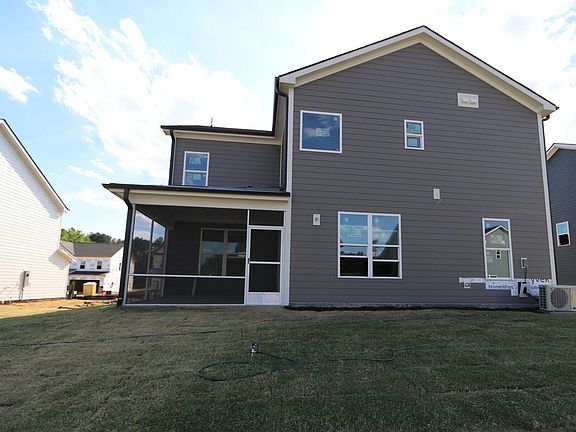 4th image of 617 Blackwood Ct