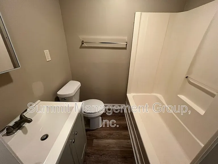 313 Ash St — Photo 10