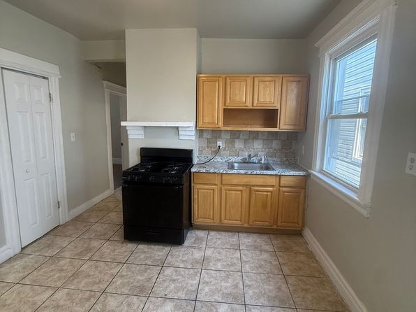 30 Wainwright St #3C