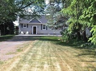 570 Curzon Rd, Rochester Hills, MI 48307