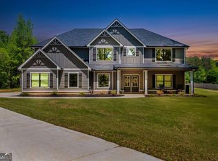 415 Paynes Lake Rd, Carrollton, GA 30116