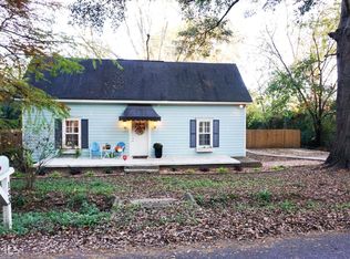 133 Barnes St, Senoia, GA 30276