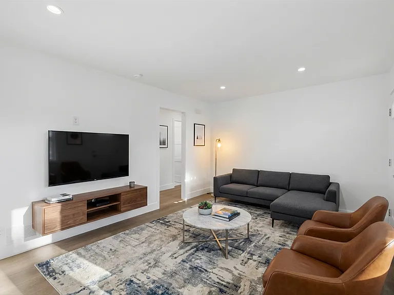 2741 S Jackson St — Photo 6