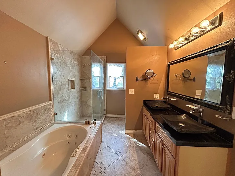 300 S Timken Rd — Photo 20