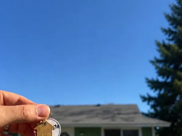 115 E D St #1, Wapato, WA 98951
