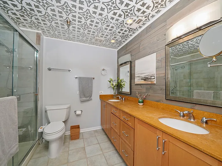 312 N May St #3D — Photo 10