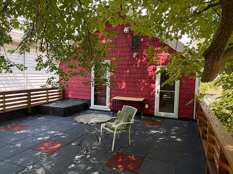 917 Williamson St #RESIDENTIAL APARTMEN — Photo 9