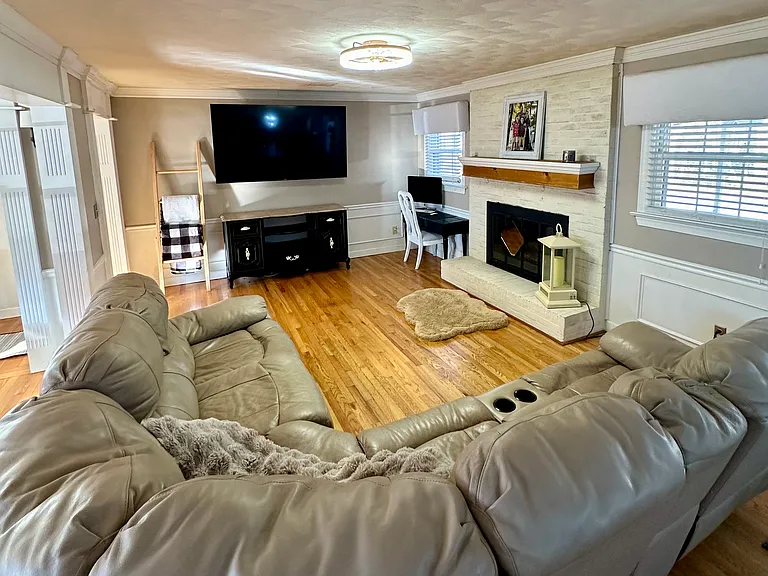 472 Beauregard Dr — Photo 13