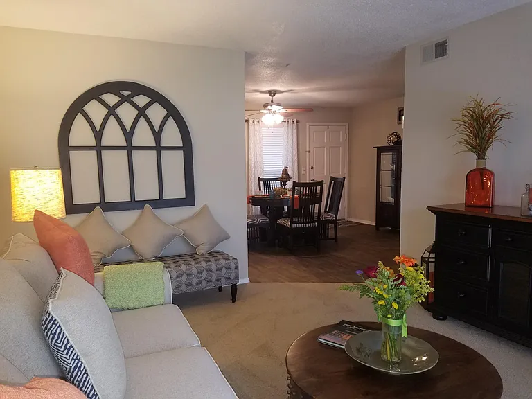 Spanish Oaks — Photo 21