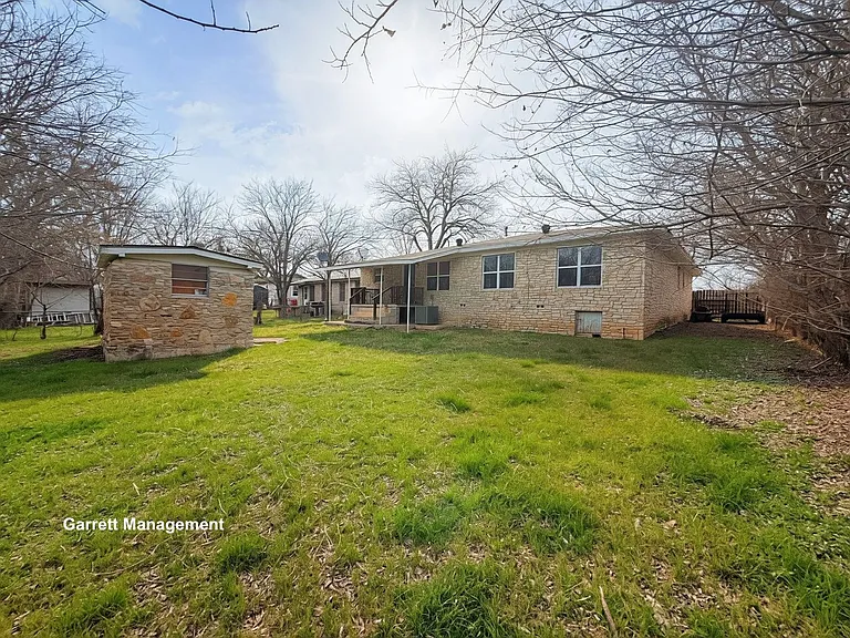1114 Nix Rd — Photo 4