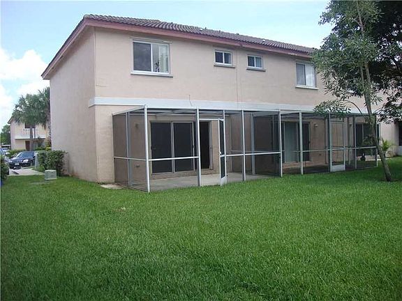 2nd image of 762 NW 208th Ter #762