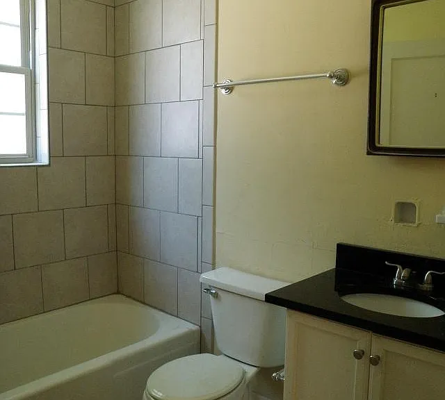 1004 Kavanaugh Blvd #1 — Photo 4