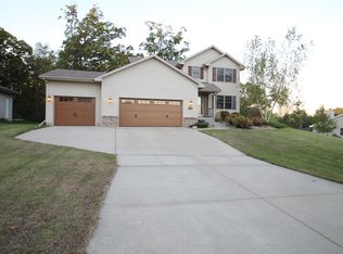 4431 Galaxy Dr, Janesville, WI 53546