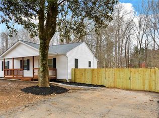 5425 Davis Rd, Walkertown, NC 27051
