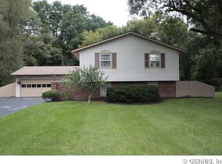 180 Whitney Rd W, Penfield, NY 14526