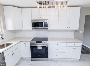 22 Tivoli St, Toms River, NJ 08757