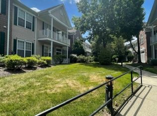 316 Four Seasons Dr, Wayne, NJ 07470