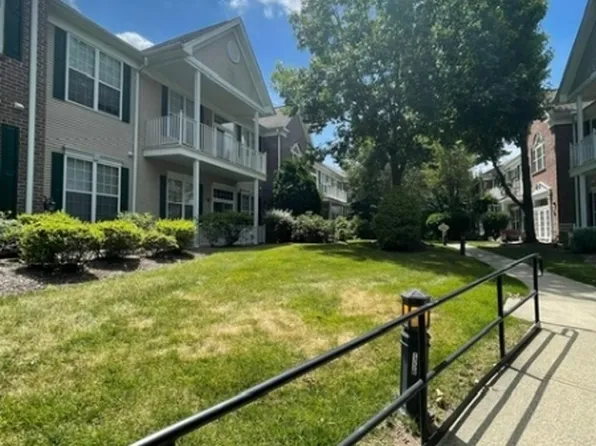 316 Four Seasons Dr, Wayne Twp., NJ 07470