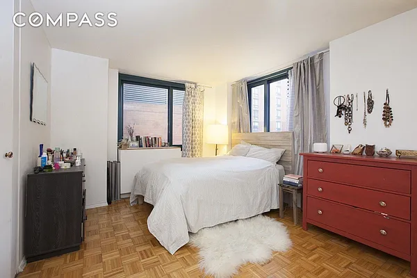 Rented by Compass | media 9