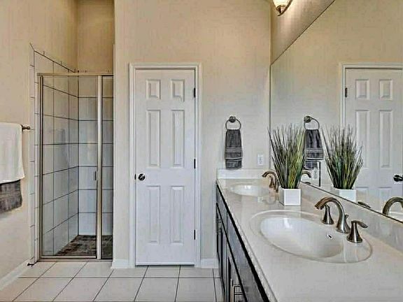 3rd image of 2709 Coral Valley Dr