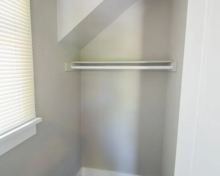 734 S Locust Ave — Photo 9
