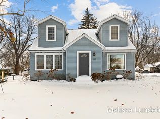 220 Barber St, Spring Lake, MI 49456