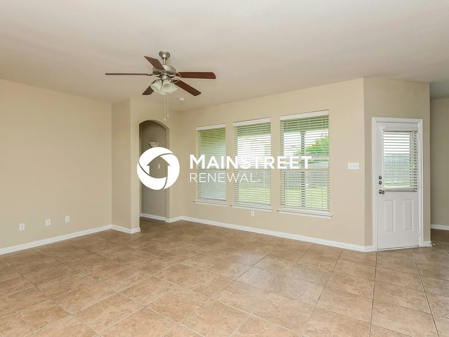 297 Edison Ln — Photo 2