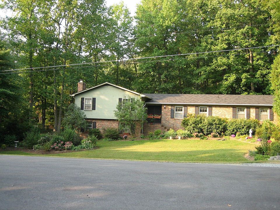 100 Portugal Cove