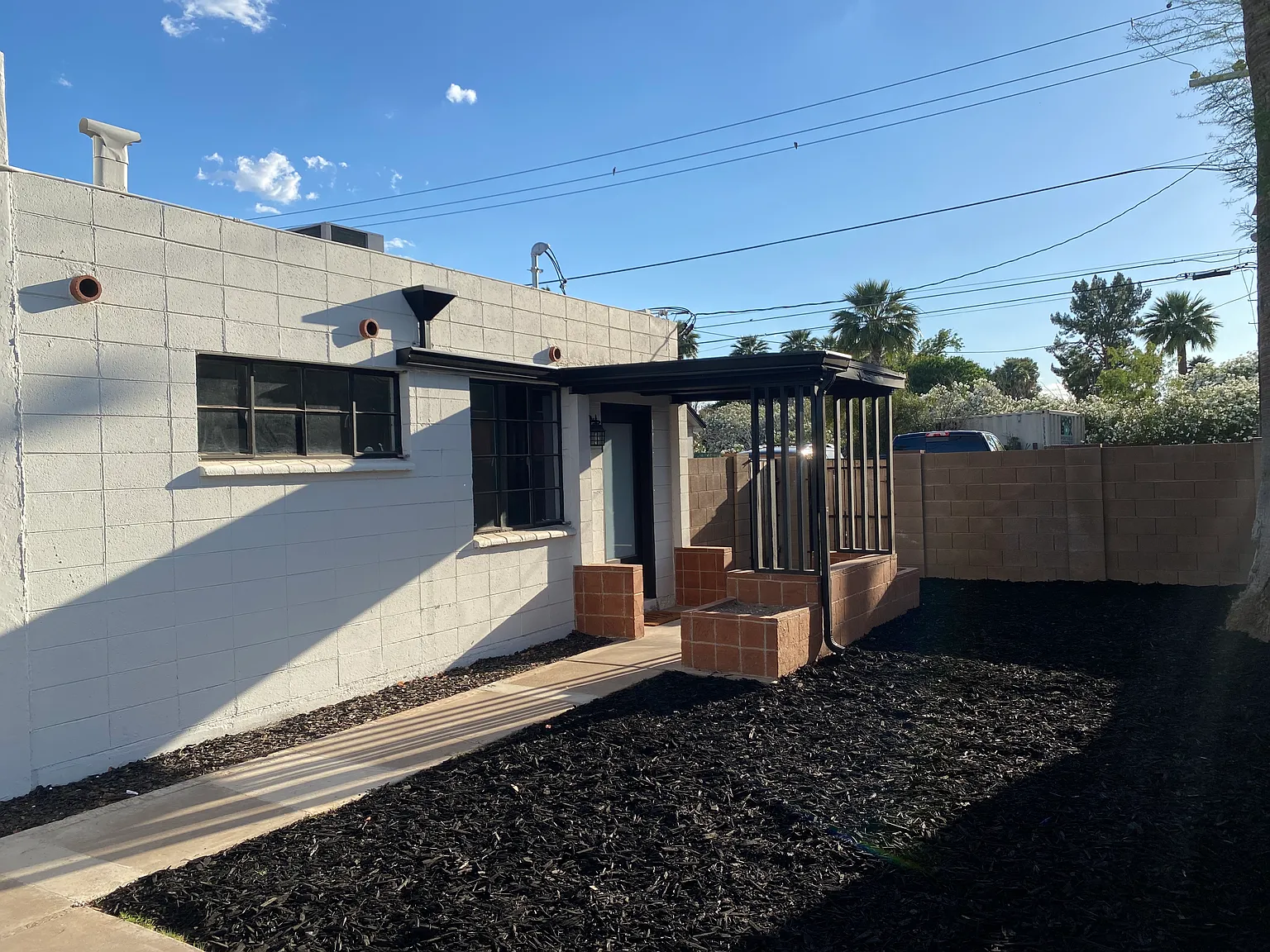 1832 N 7th Ave — Photo 3