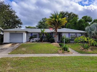 2240 W Howard Pl, Citrus Springs, FL 34434