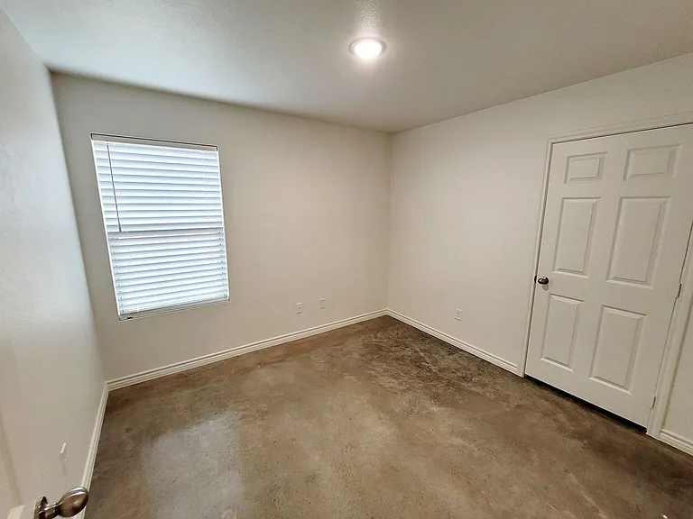 2318 Zanoletti Dr #A — Photo 10