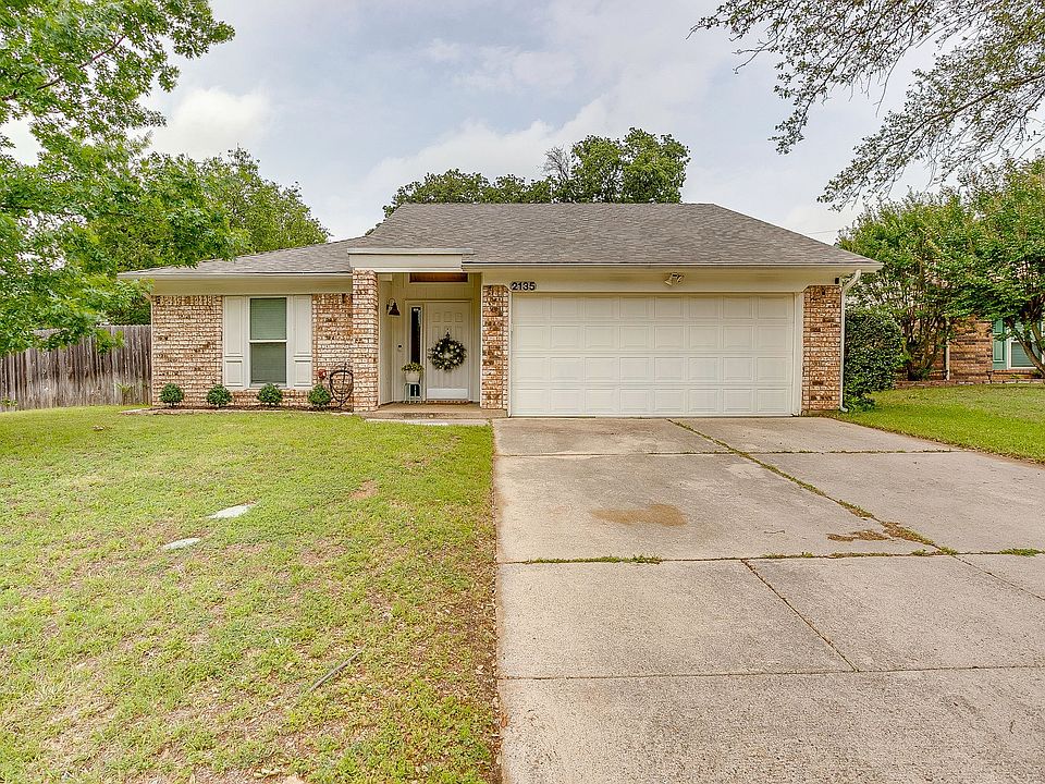 1st image of 2135 Reverchon Dr