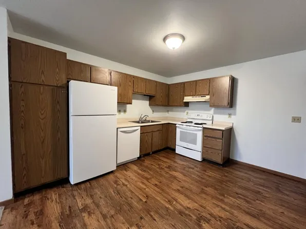 282 Wintergreen Dr Unit 4, Omro, WI 54963