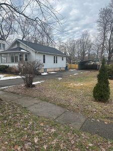 725 Gayle Ave, Kalamazoo, MI, 49048