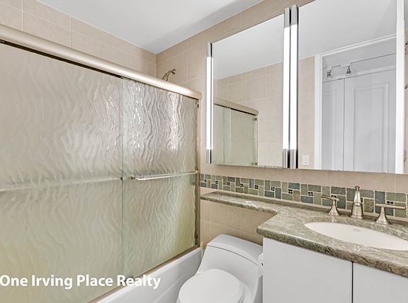 5th image of 1 Irving Pl APT P23d