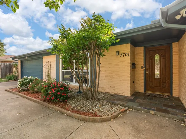 7701 Pebbleford Rd, Fort Worth, TX 76134