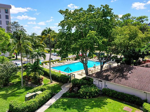 5th image of 3200 N Palm Aire Drive #210